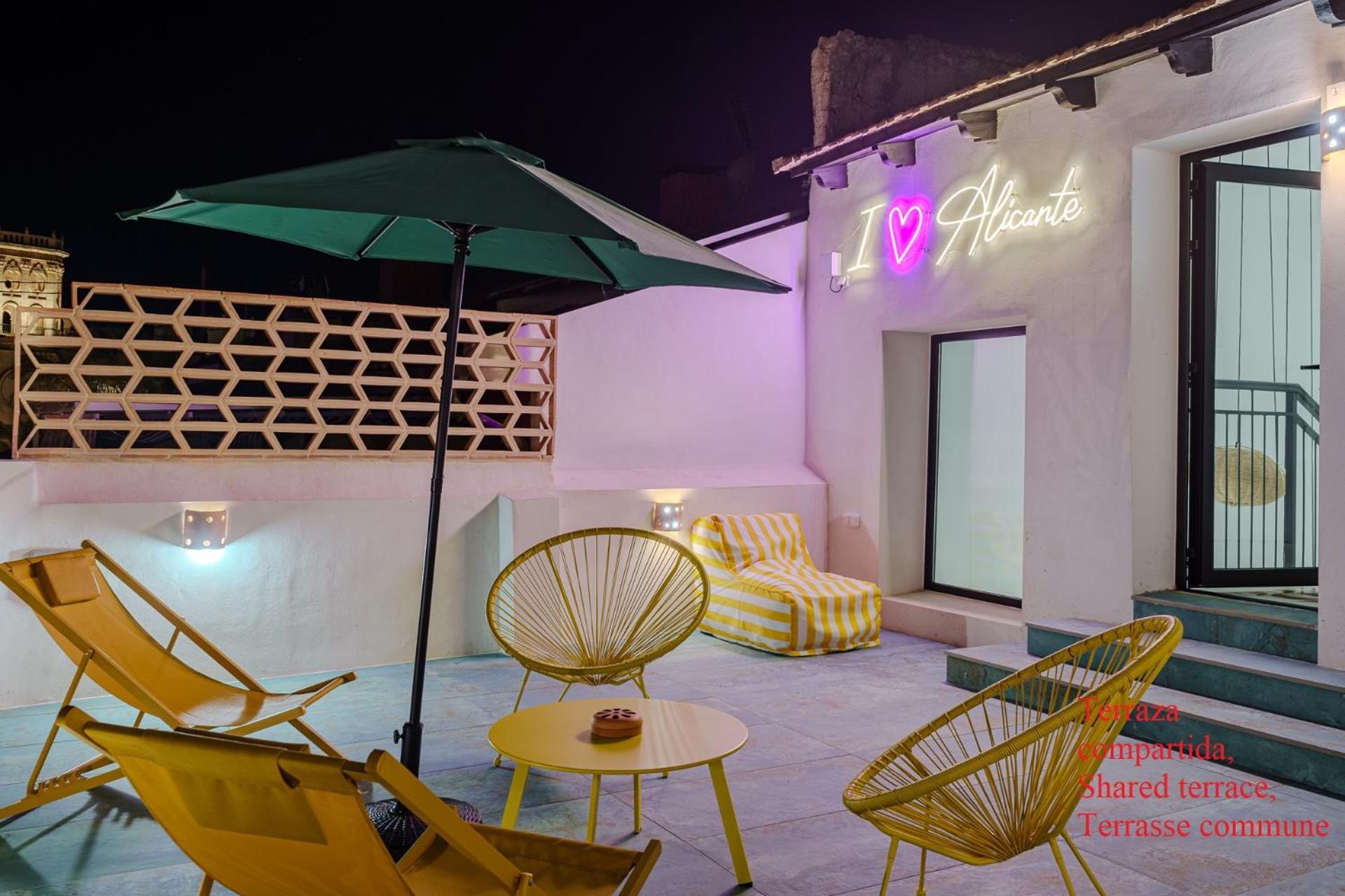 Glamorous Pink Studio In City Center 알리칸테 외부 사진